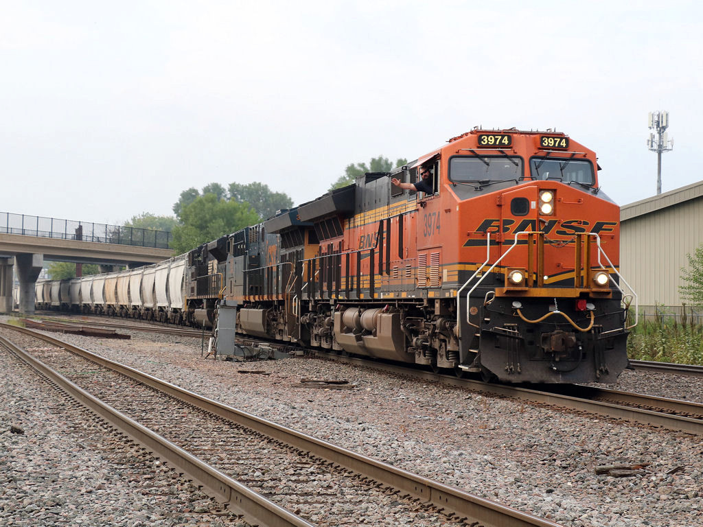 BNSF 3974